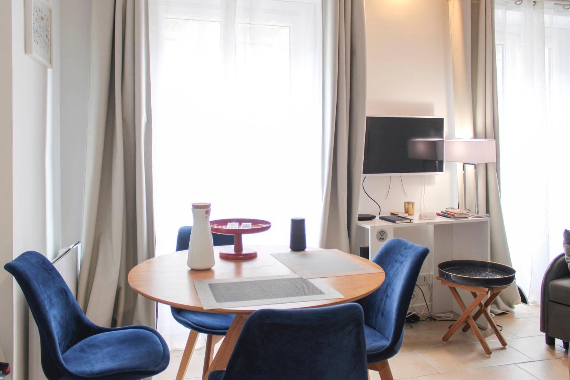 Bright Studio - Near Sainte-chapelle